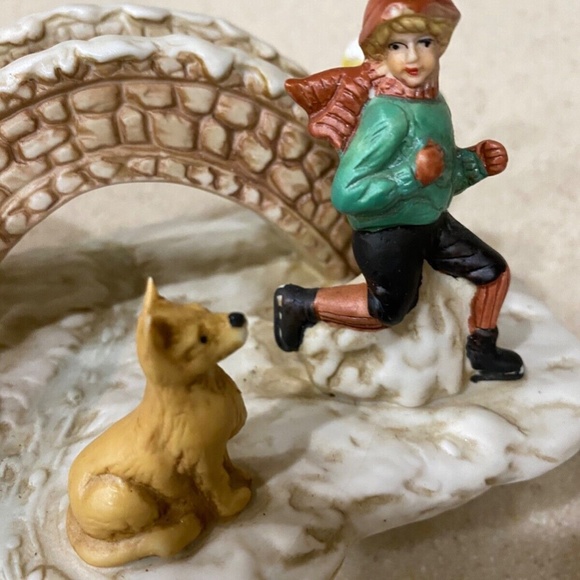 Summit Collection Exclusive 1991 Bridge Tree Dog Run Figurine Christmas Village - Picture 3 of 12